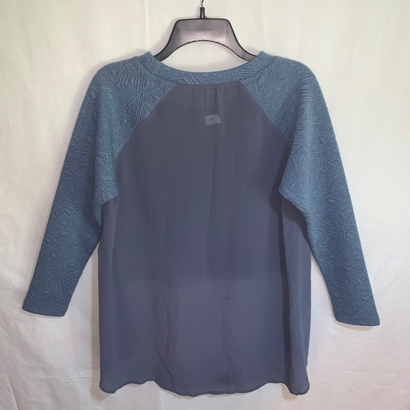 Foreign Exchange Crop Sweater - Picture 3 of 12